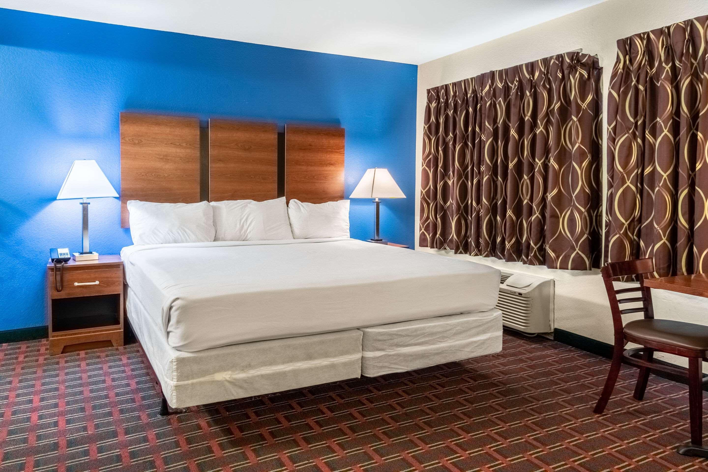 Rodeway Inn Уедърфорд Екстериор снимка